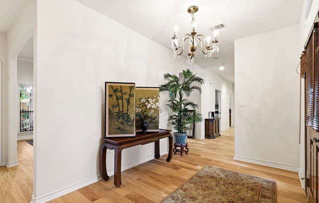 4-bedroom rental at 7 Greens Shadow in San Antonio, TX — photo 5
