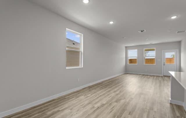 4-bedroom rental at 5531 Franklin Hills in Von Ormy, TX — photo 3