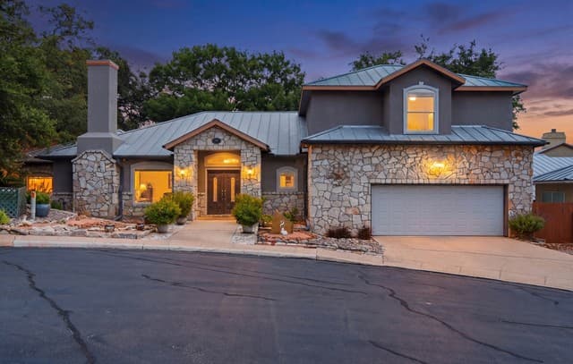 3-bedroom rental at 8 Donore Cir in San Antonio, TX — photo 1