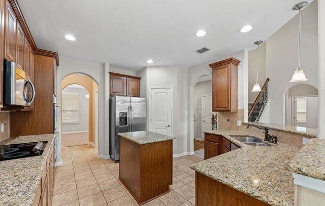 4-bedroom rental at 812 Padova in Cibolo, TX — photo 3