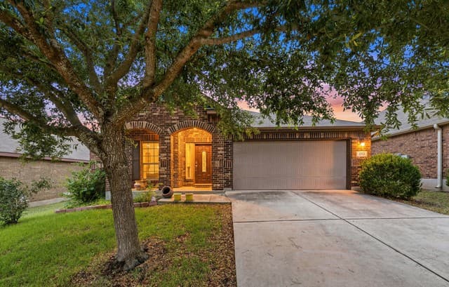 4-bedroom rental at 133 Buckskin Way in Cibolo, TX — photo 1