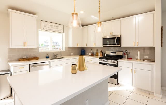 4-bedroom rental at 5127 Wells Park in Marion, TX — photo 3