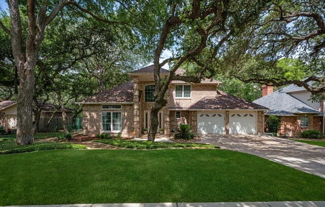 3-bedroom rental at 2917 Bent Tree Dr in Schertz, TX — photo 3