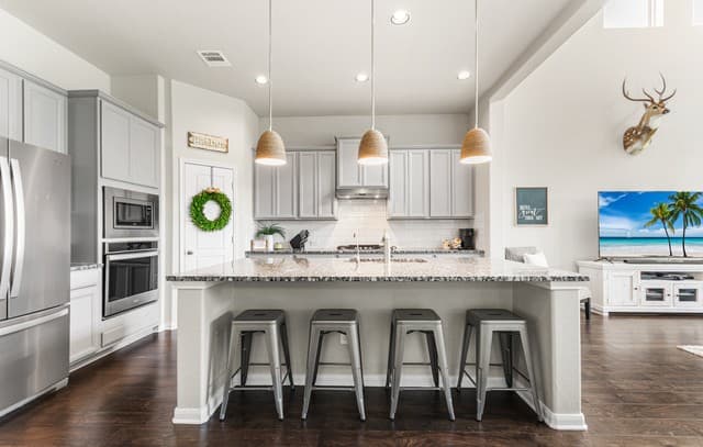 4-bedroom rental at 106 Escondido in Boerne, TX — photo 4