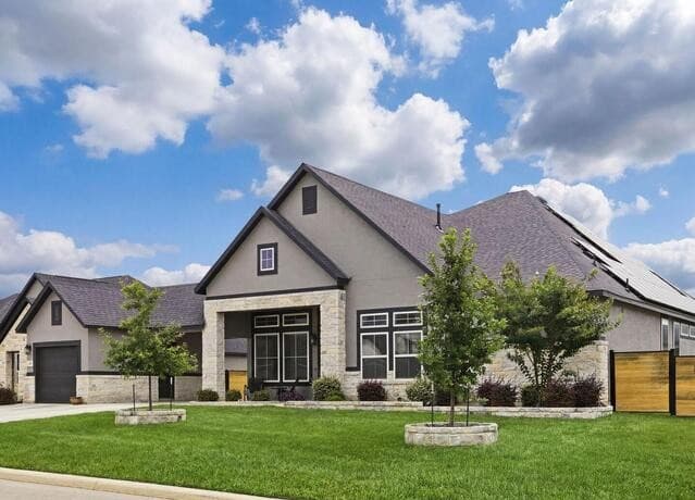 4-bedroom rental at 199 Poe Pkwy in Castroville, TX — photo 3