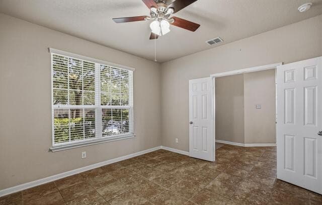 4-bedroom rental at 9022 Western Vw in Helotes, TX — photo 5
