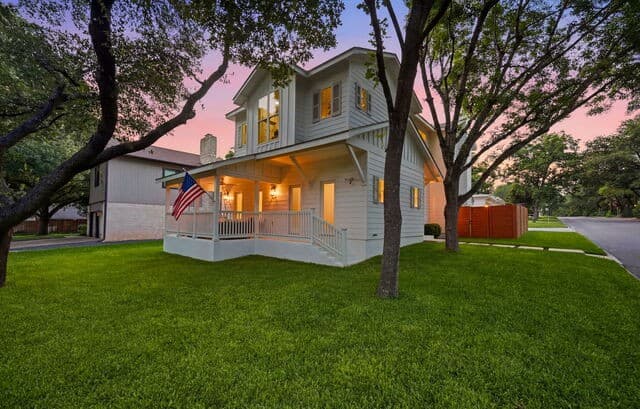 4-bedroom rental at 301 Ogden Ln in Alamo Heights, TX — photo 1