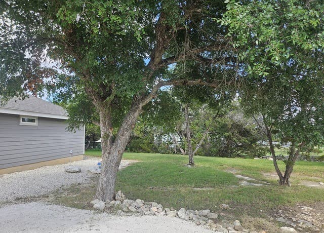 3-bedroom rental at 134 Alpine Ct in Spring Branch, TX — photo 4