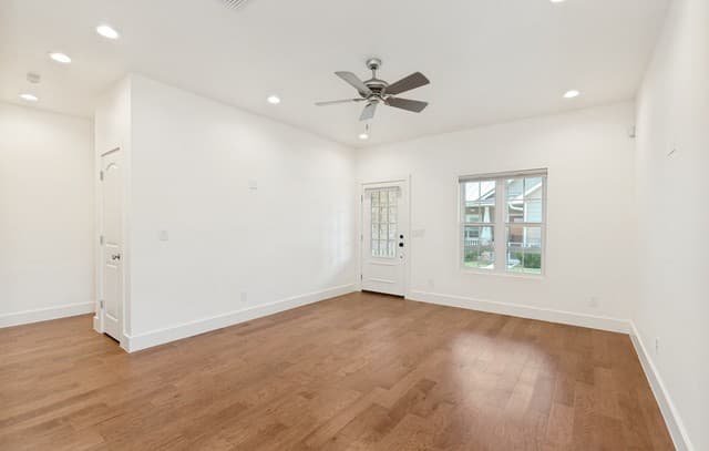 2-bedroom rental at 530 #1000 Oak Park Dr in Boerne, TX — photo 3
