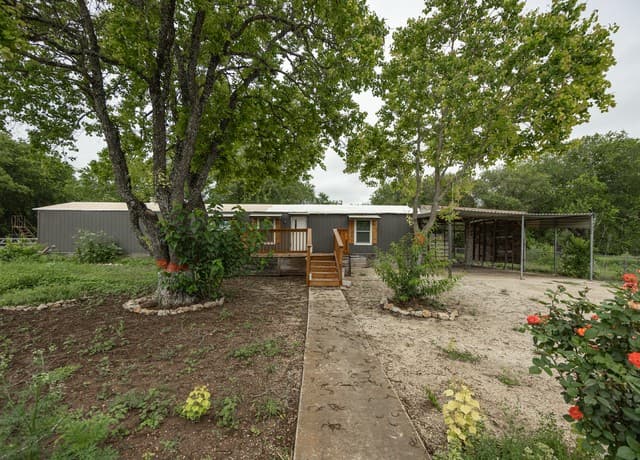 Home for sale at 10323 Hillbrook Rd in Schertz, TX — photo 2
