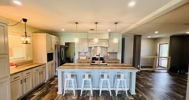 4-bedroom rental at 153 May Rd in Pleasanton, TX — photo 1