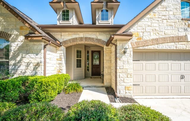 Home for sale at 824 Water Oak in Schertz, TX — photo 4
