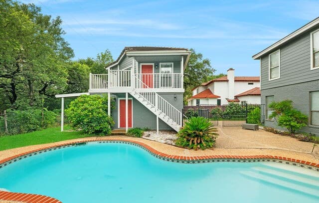 5-bedroom rental at 3030 Orchard Hill in San Antonio, TX — photo 3