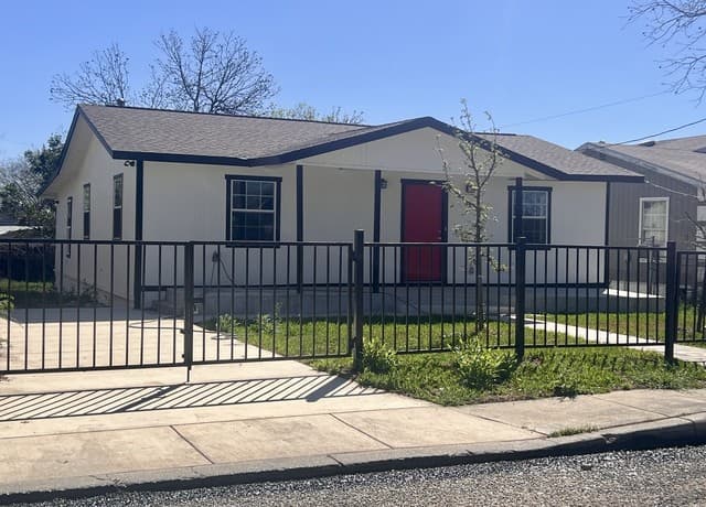Home for sale at 38 Carlota in San Antonio, TX — photo 4