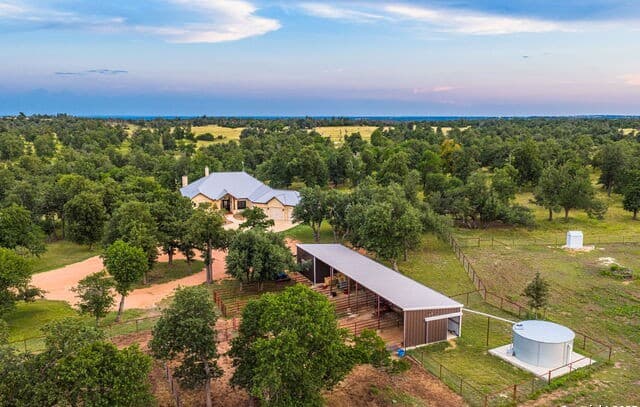 4-bedroom home for sale at 1554 Vintage Oaks Dr in Fredericksburg TX