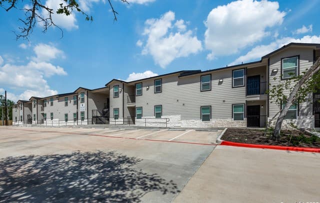 2-bedroom rental at 5415 Ingram Rd Unit 1209 in San Antonio TX