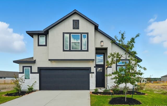 4-bedroom home for sale at 121 Cherrybark Oak in Castroville TX