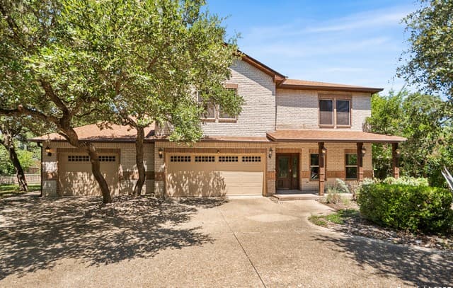 3-bedroom home for sale at 15125 Flying Circle in Helotes TX