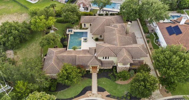 5-bedroom home for sale at 7 Kings Tower in San Antonio TX