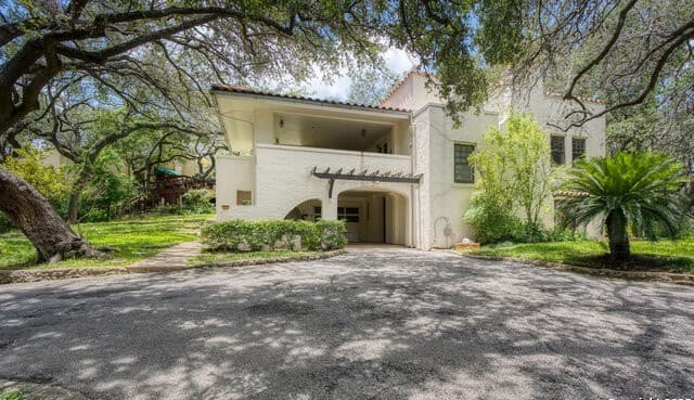 2-bedroom home for sale at 5351 Fredericksburg in San Antonio TX