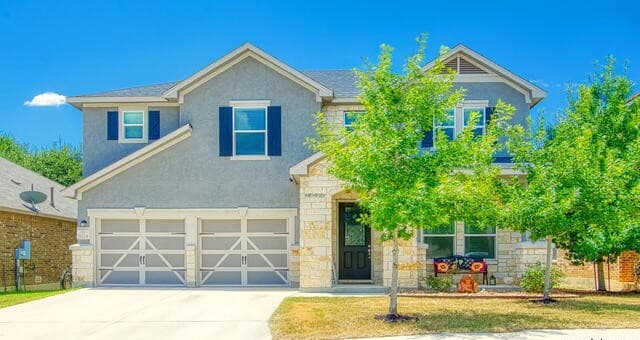 3-bedroom home for sale at 11224 Hill Top Bend in Helotes TX