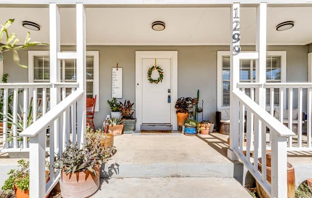 3-bedroom home for sale at 1299 Oakridge in Blanco TX