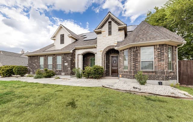 5-bedroom home for sale at 10456 Ivy Flower in Schertz TX