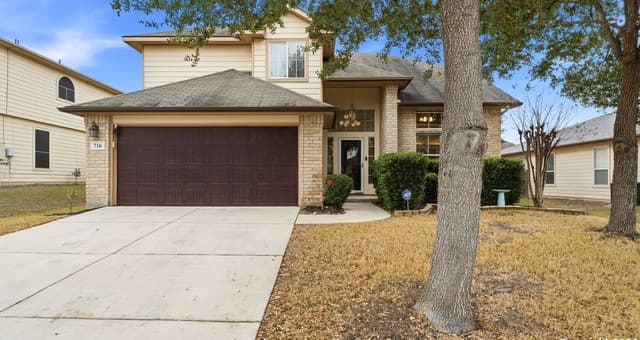 4-bedroom home for sale at 716 Hollow Ridge in Schertz TX