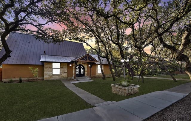 4-bedroom home for sale at 10806 Dreamland in San Antonio TX