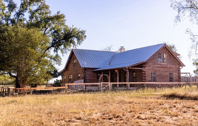 3-bedroom home for sale at 387 Schmidtzinsky in Fredericksburg TX