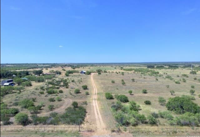 home for sale at 01 Hillcrest Dr in Moore TX