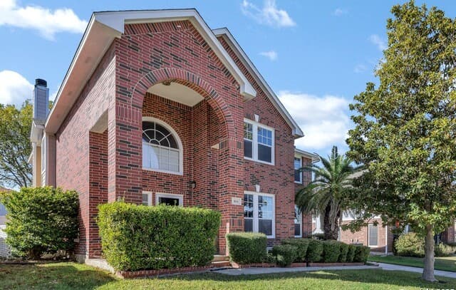 4-bedroom home for sale at 1611 Springhouse in San Antonio TX