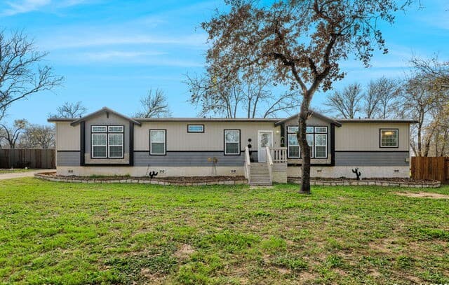 4-bedroom home for sale at 445 Savannah Ridge in Von Ormy TX