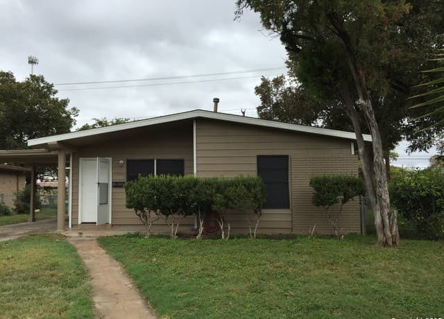 4-bedroom rental at 4251 Wild Oak in San Antonio TX