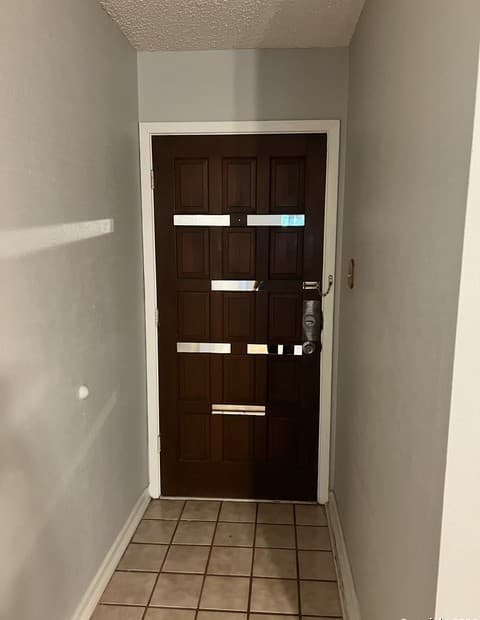 1-bedroom rental at 923 Vance Jackson in San Antonio TX