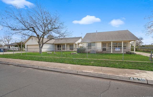 5-bedroom home for sale at 4530 Winneway in San Antonio TX