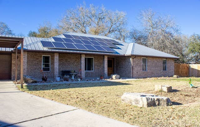 4-bedroom home for sale at 220 Eagle Nest in Pleasanton TX