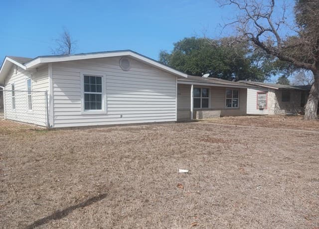 3-bedroom rental at 2019 Westvale in San Antonio TX