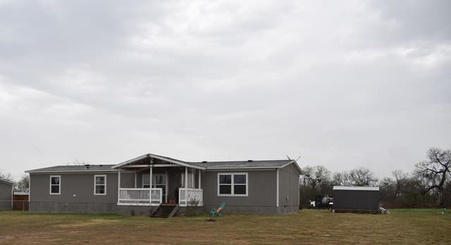 4-bedroom home for sale at 17016 Rancho Escondido in Atascosa TX