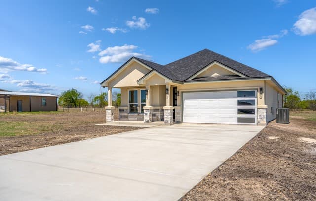 4-bedroom home for sale at 12623 Toro Drive in Atascosa TX