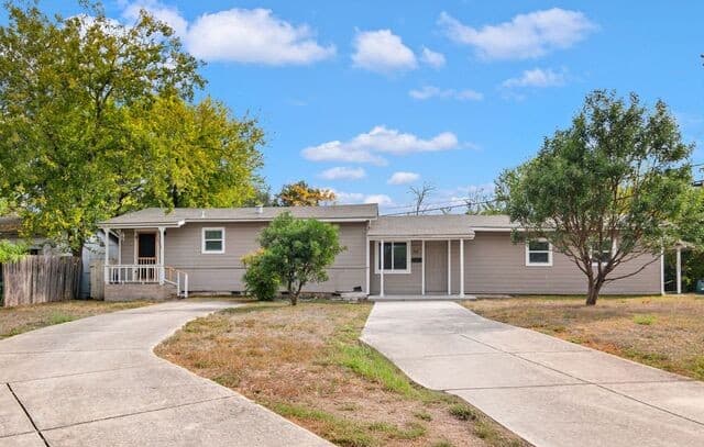 2-bedroom rental at 166 El Monte Unit 2 in San Antonio TX