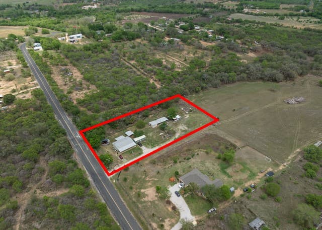 2-bedroom home for sale at 14090 Ted Williams Rd in Atascosa TX