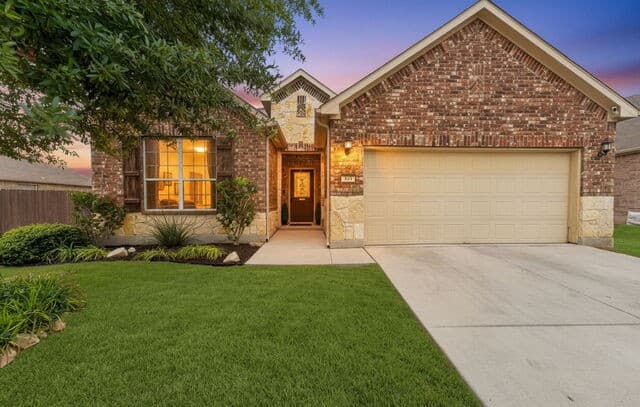 4-bedroom home for sale at 321 Silver Buckle in Schertz TX