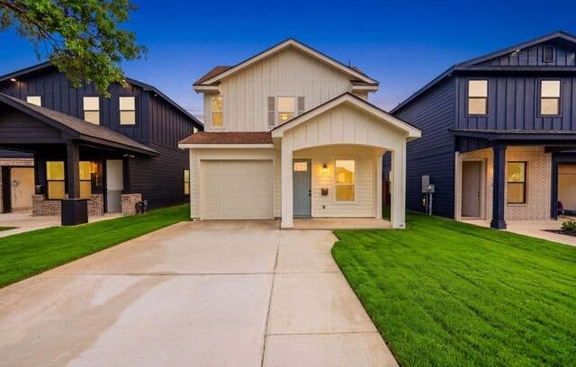 4-bedroom home for sale at 114 San Antonio Blvd in San Antonio TX