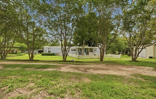 3-bedroom home for sale at 10970 Pearsall Rd in Atascosa TX